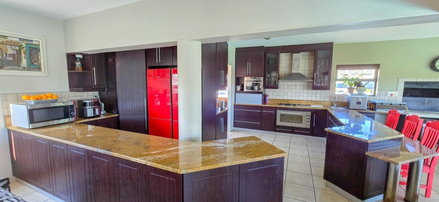 4 Bedroom Property for Sale in Myburgh Park Western Cape